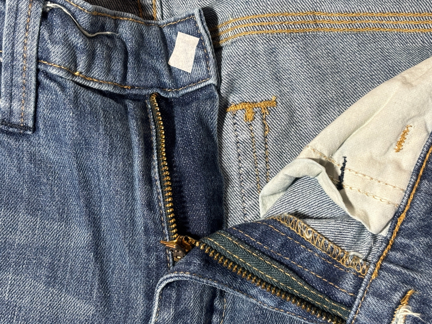 Cody James FR Men's Clover Leaf Wash Slim Straight 5-Pocket Jean (DEFECTS) 36x34