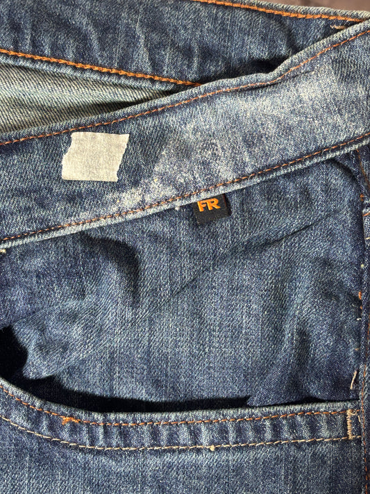 Cody James FR Men's Bozeman Med Wash Slim Bootcut Work Jeans (DEFECTS) 42x30