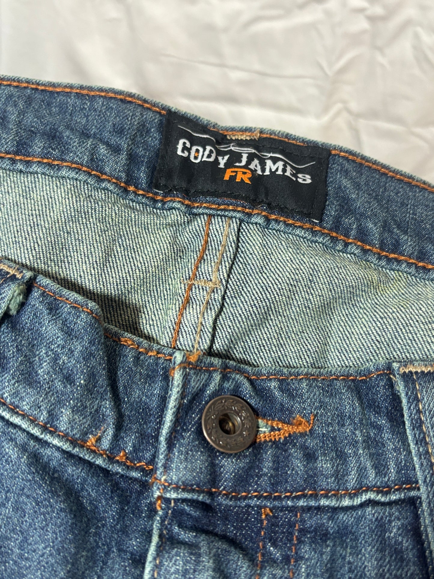 Cody James FR Men's Bozeman Med Wash Slim Bootcut Work Jeans (DEFECTS) 40x30